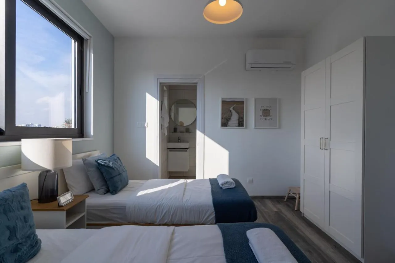 Marble 2-Bedroom Apartment In Larnaca