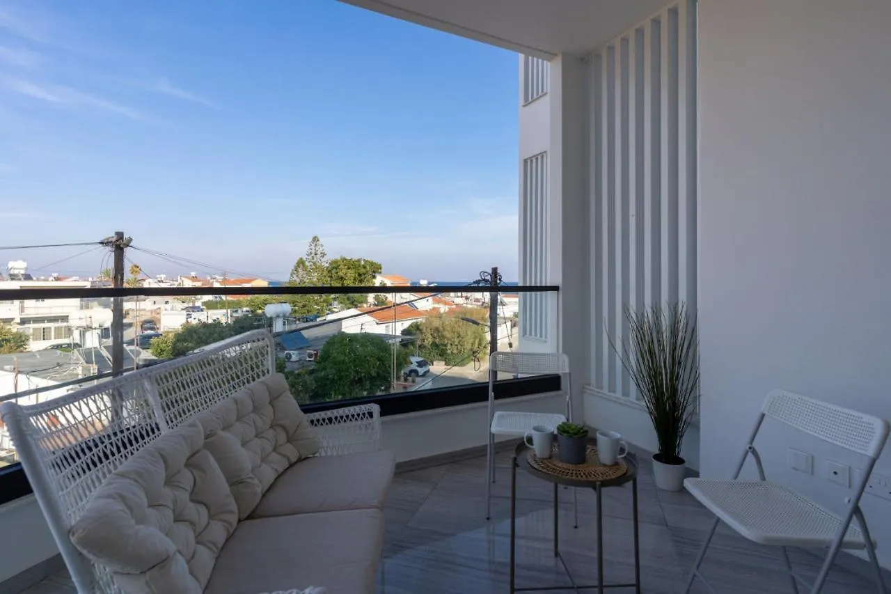 Marble 2-Bedroom Apartment In Larnaca