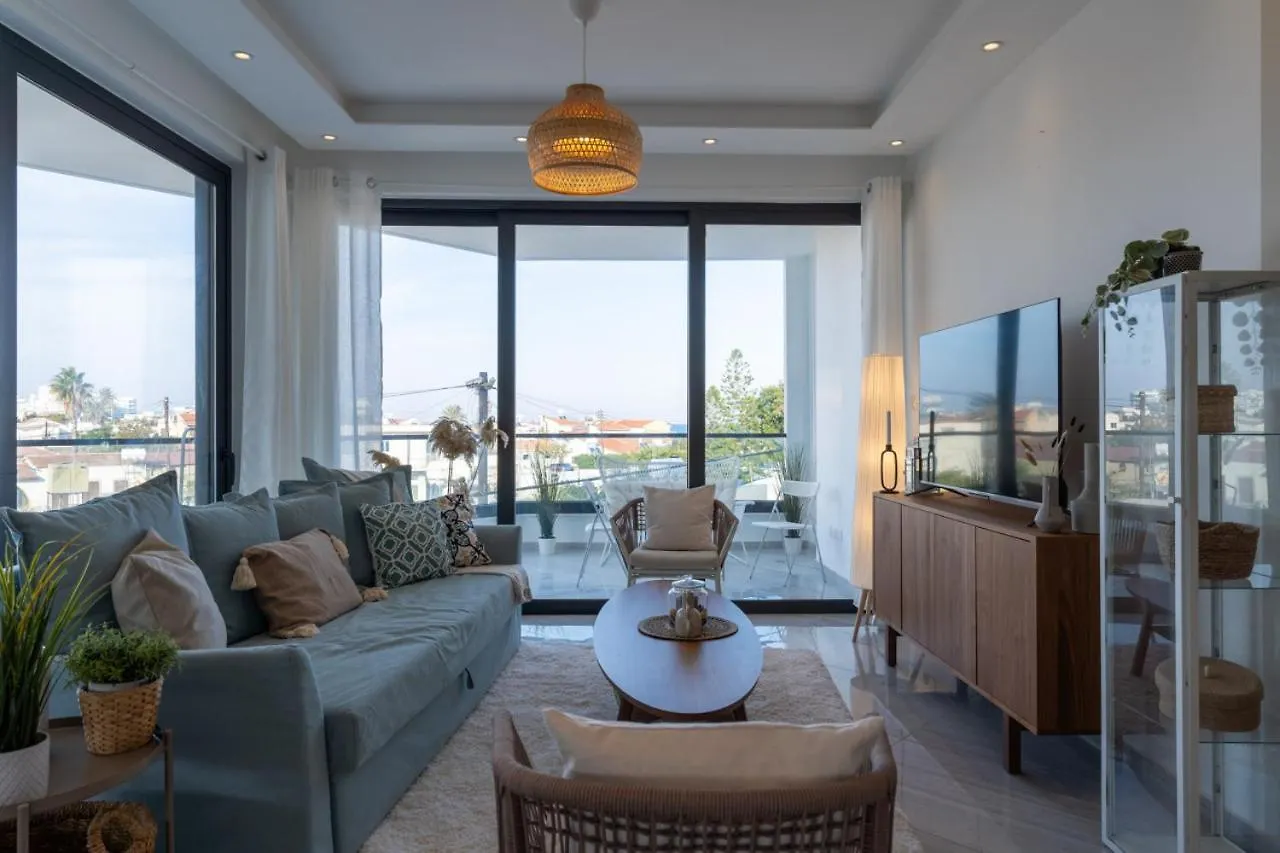 Marble 2-Bedroom Apartment In Larnaca